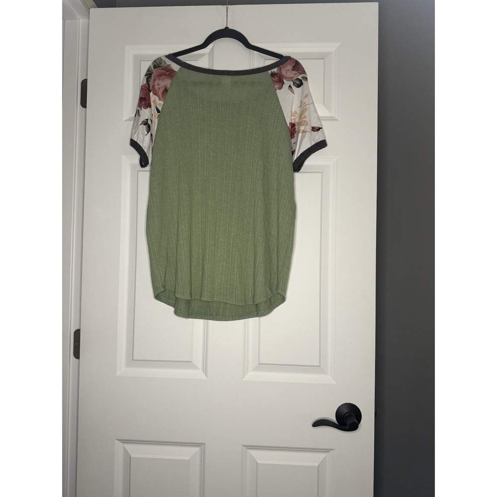 7th Ray Short Sleeve Green Ribbed Body Multi Floral Raglan Sleeve Top Xl - Picture 2 of 2